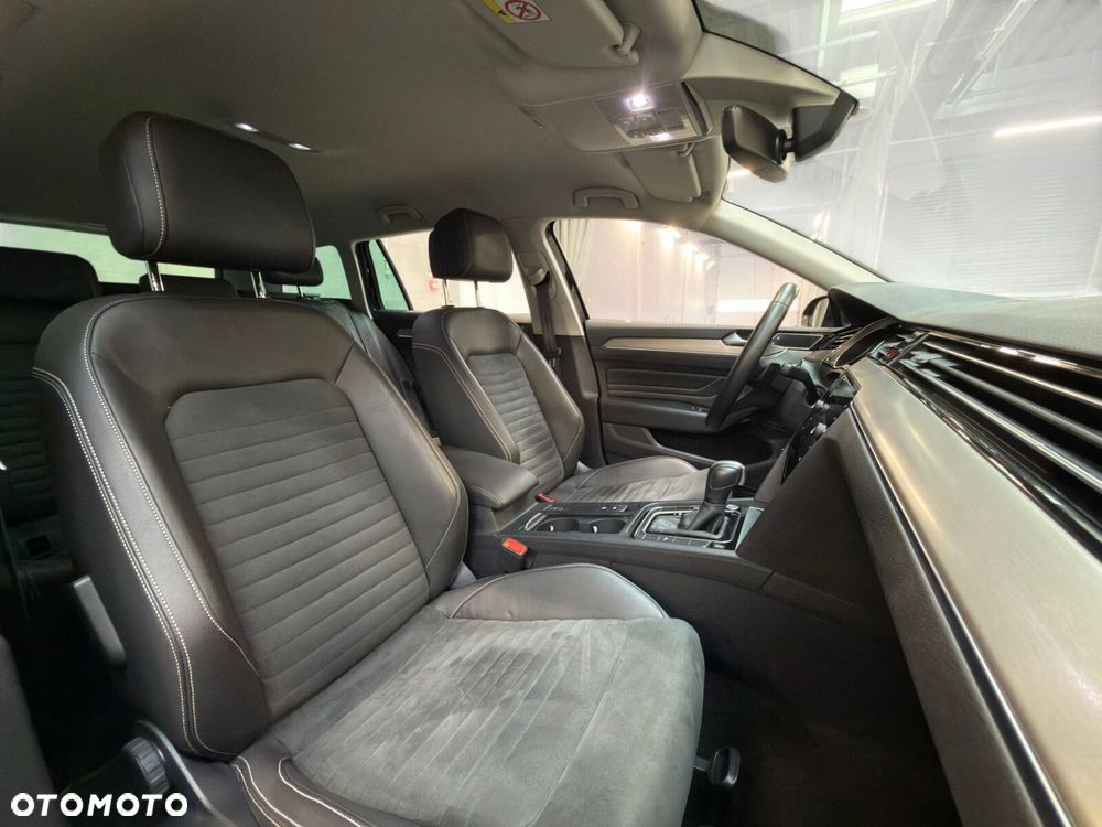 Volkswagen Passat Variant 1.5 TSI EVO Elegance DSG - 24