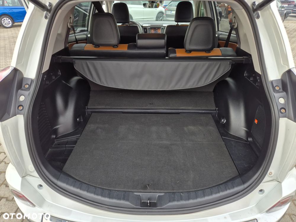 Toyota RAV4 Hybrid Prestige 4x4 - 37