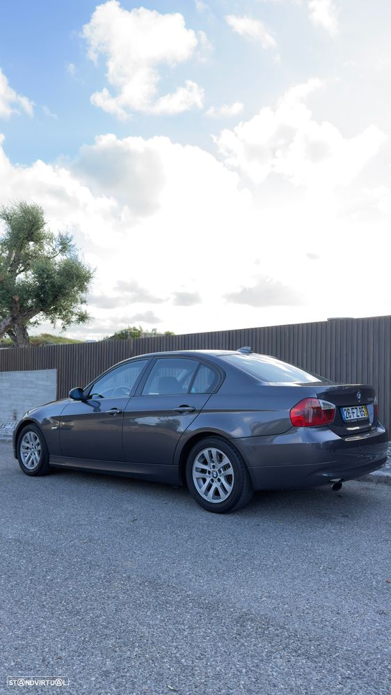BMW 320 d - 2