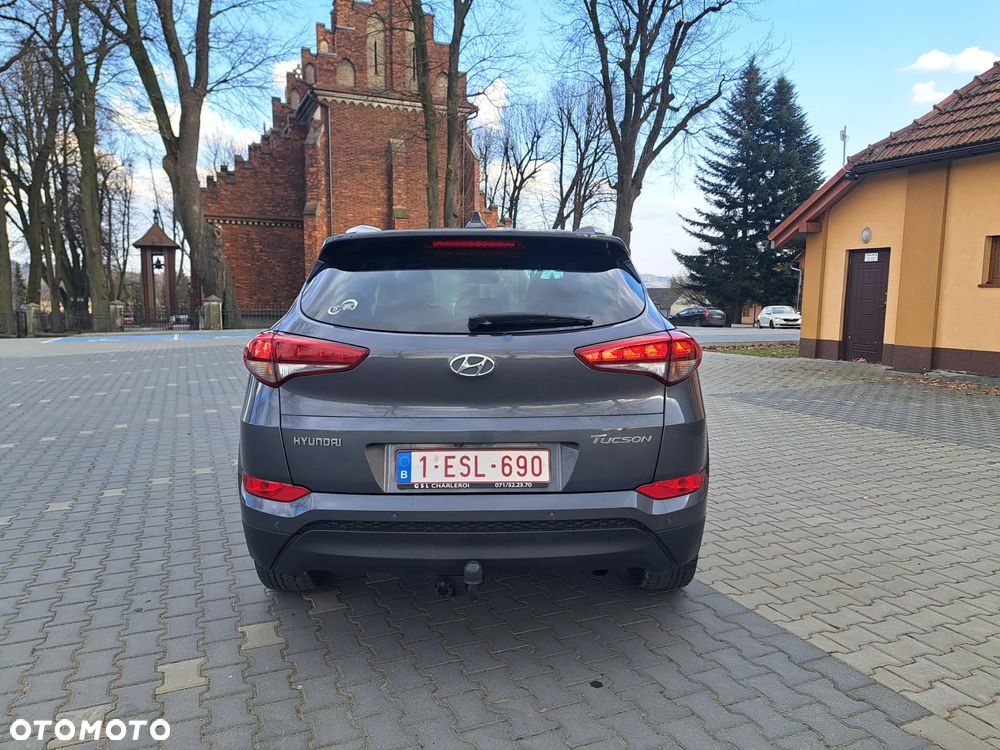 Hyundai Tucson 1.7 CRDI BlueDrive Style 2WD - 29