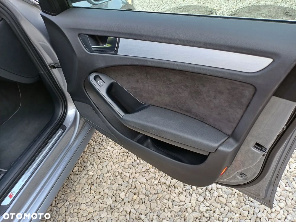 Audi A4 Avant 2.0 TDI DPF S line Sportpaket - 37