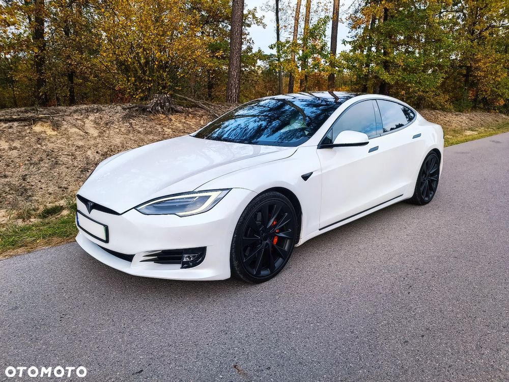Tesla Model S Performance - 15