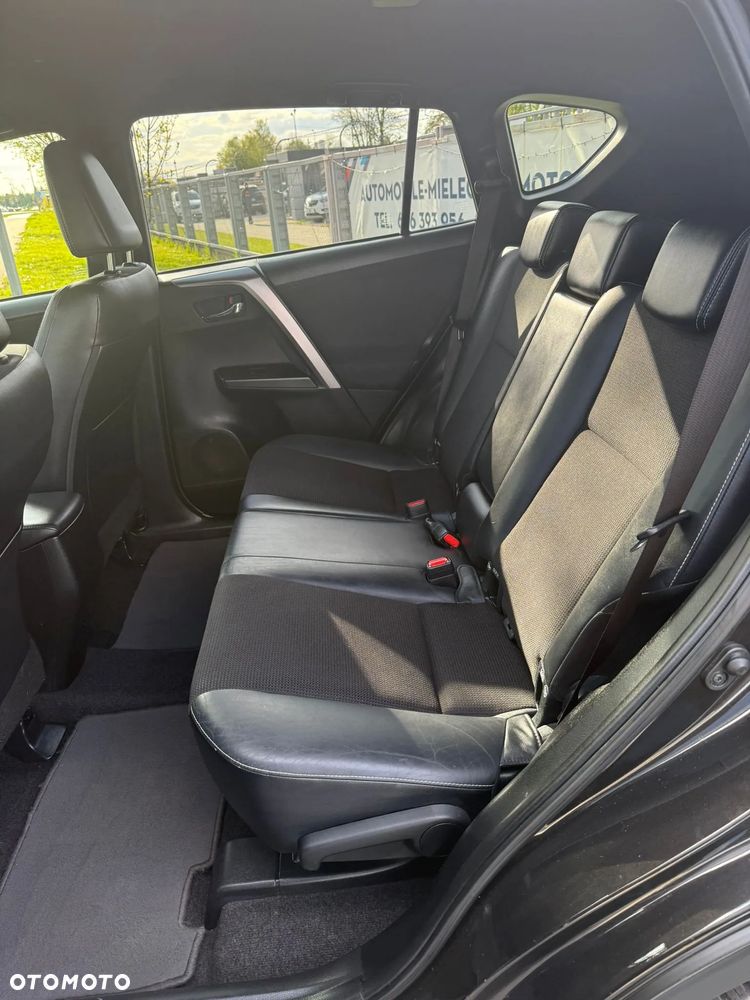 Toyota RAV4 2.0 D-4D 4x2 Start-Stop Executive - 11