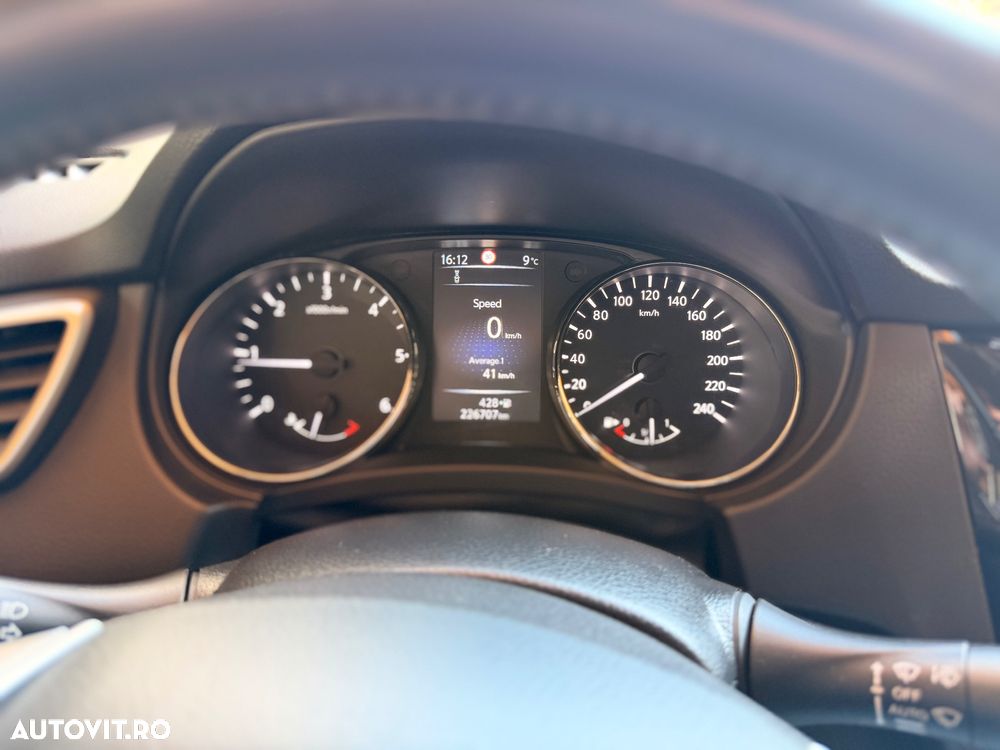 Nissan Qashqai 1.5 DCI Start/Stop N-Connecta - 6