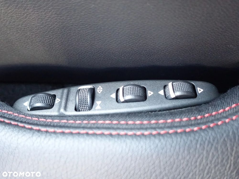 Mercedes-Benz CLS 350 d 4-Matic - 25