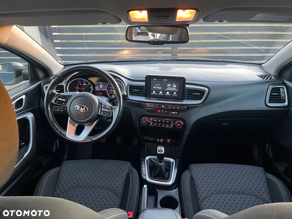 Kia Ceed - 7
