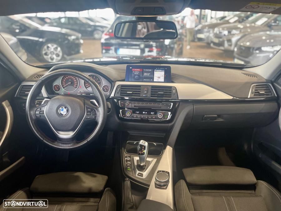 BMW 330 e iPerformance Line Sport - 37