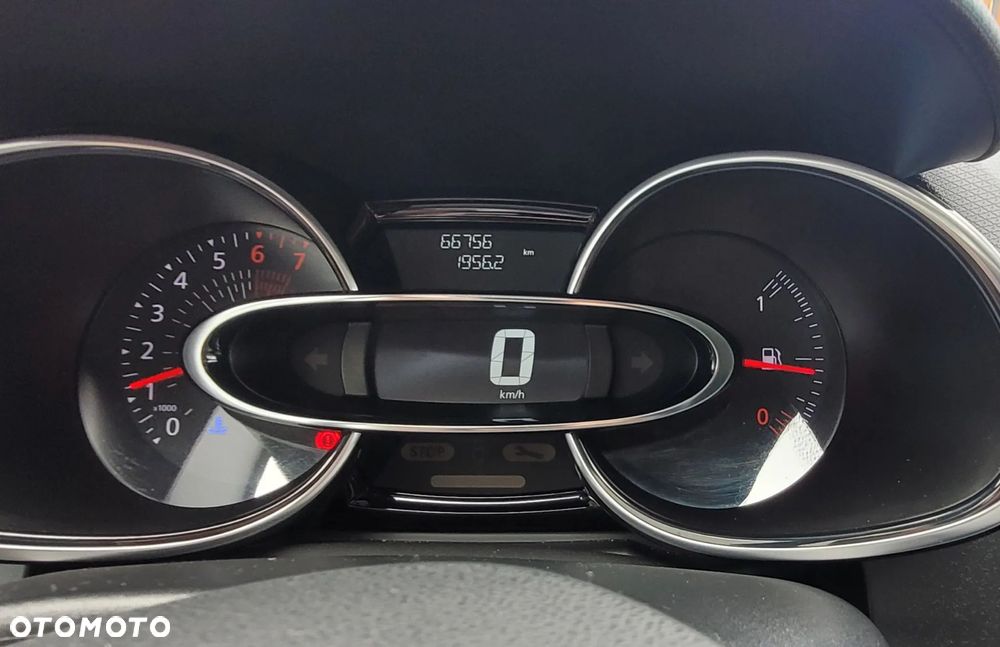 Renault Clio 1.2 16V Limited - 16