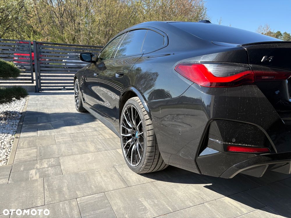 BMW i4 70.3kWh eDrive 35 M Sport Edition - 7