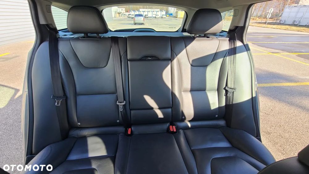 Volvo V60 D4 AWD Drive-E Summum - 18