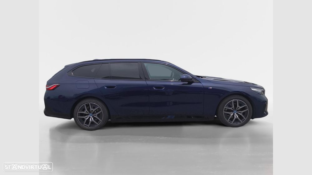 BMW 530 e Pack Desportivo M - 5