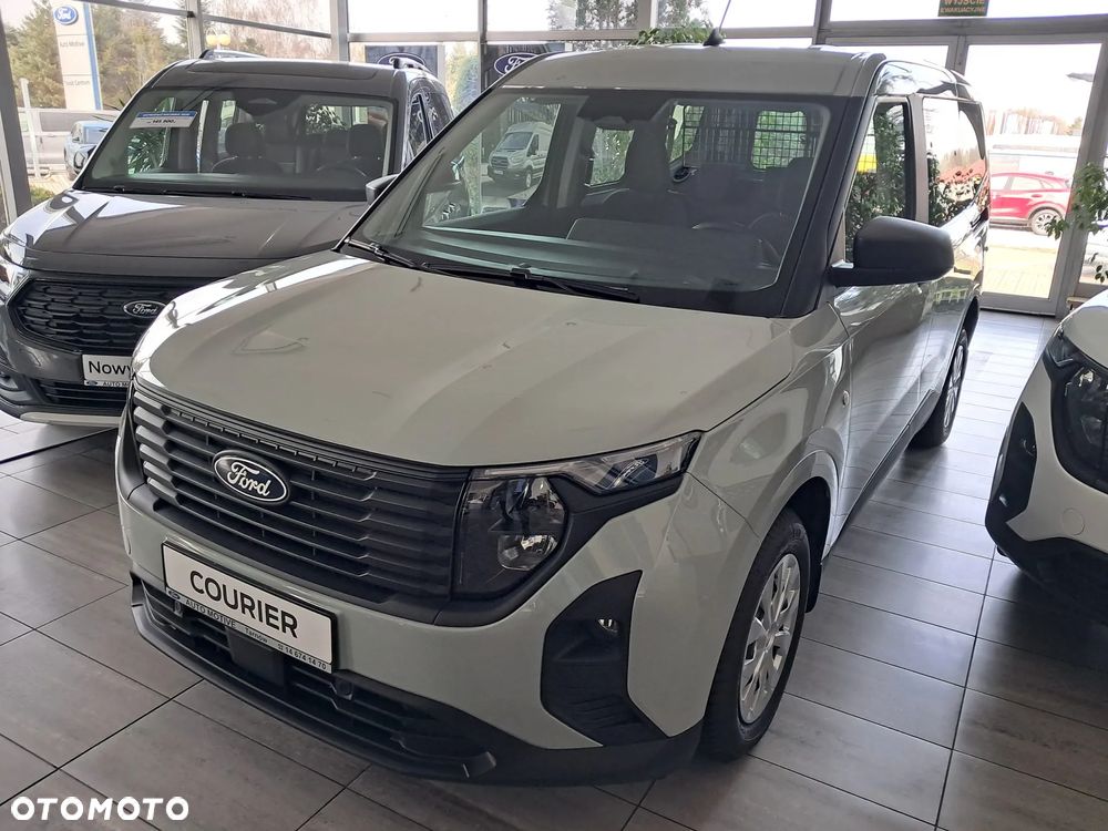 Ford Transit Courier - 2