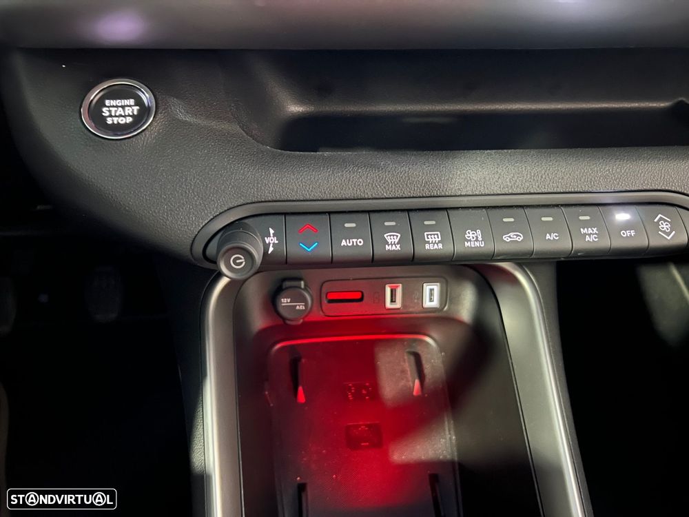 Jeep Avenger 1.2 GSE T3 Summit - 28