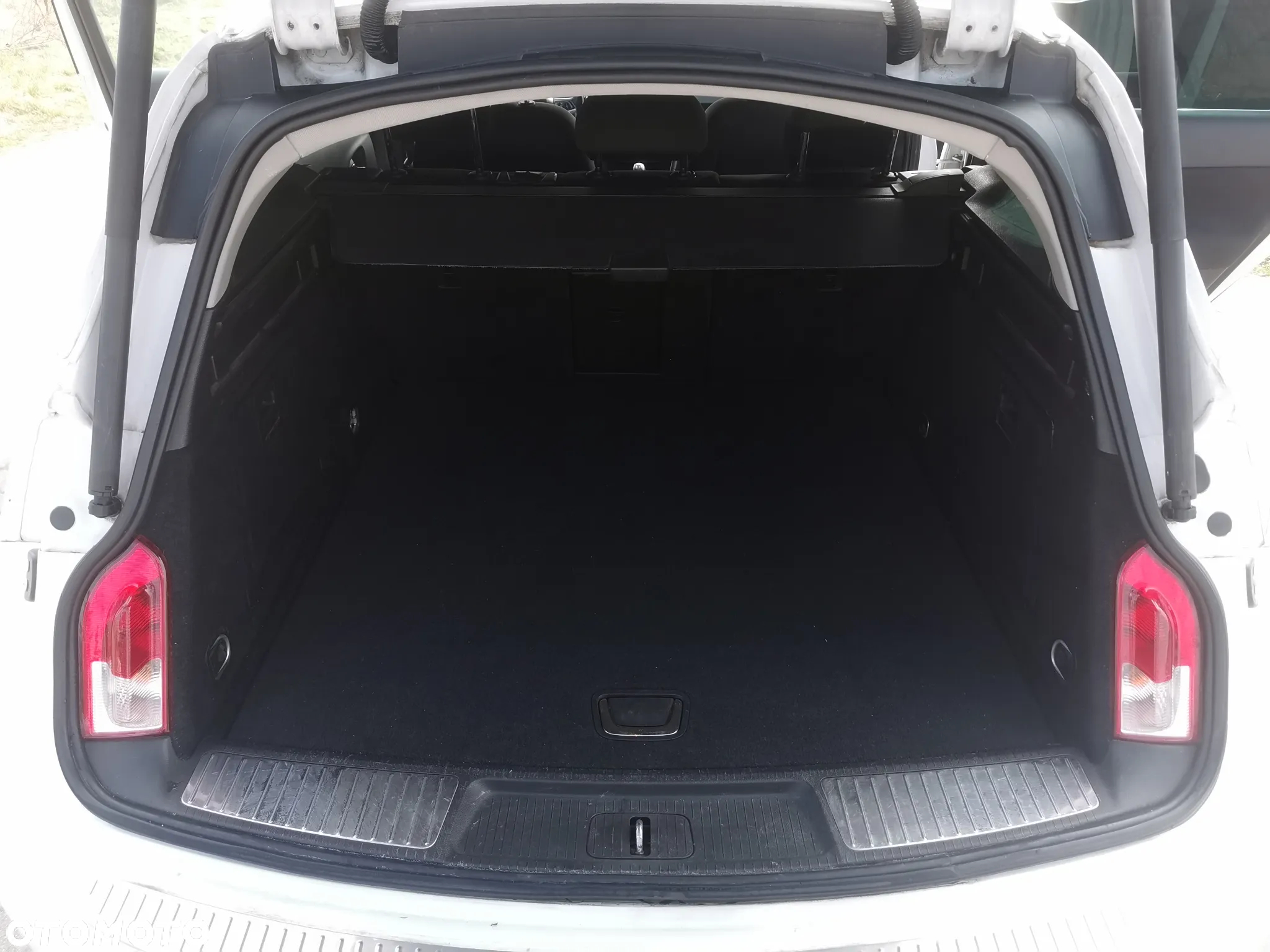 Opel Insignia 1.6 T Edition - 11