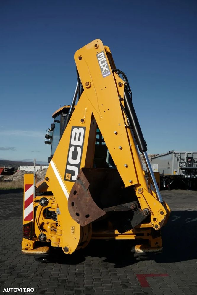 JCB 3CX PLUS / JOYSTICK / AER CONDIȚIONAT / CUPĂ RAPIDĂ / SET CUPĂ / CA NOU / SHOWROOM POLONIA / - 12