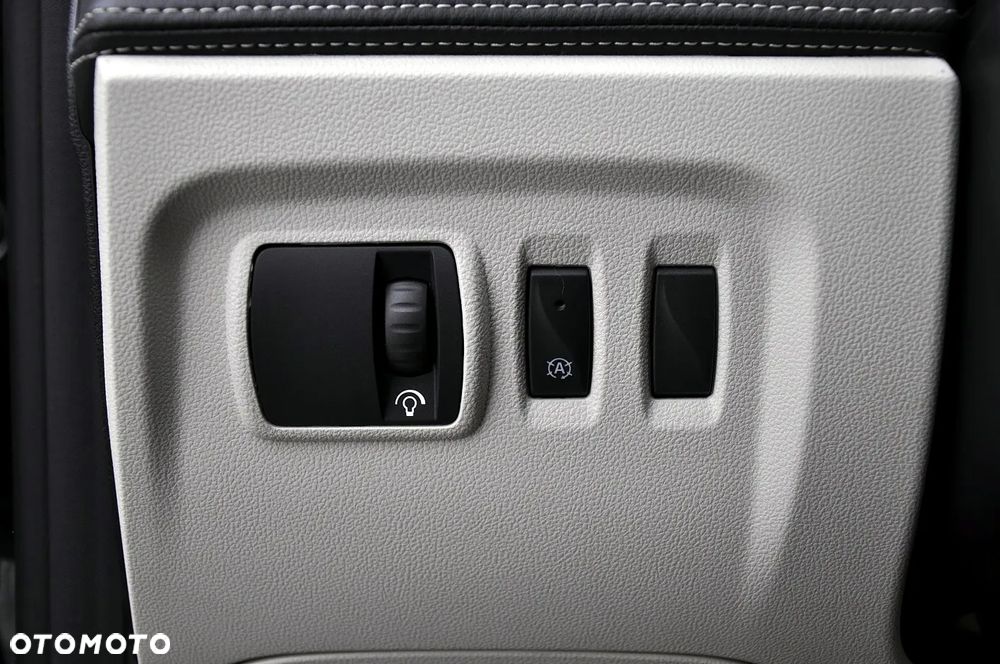 Renault Captur ENERGY TCe 120 Initiale Paris - 24