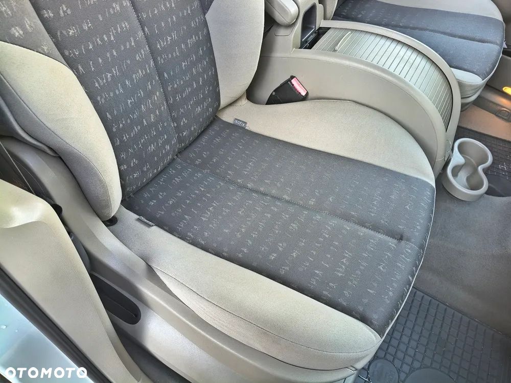 Renault Scenic 1.6 16V Confort Authentique - 16