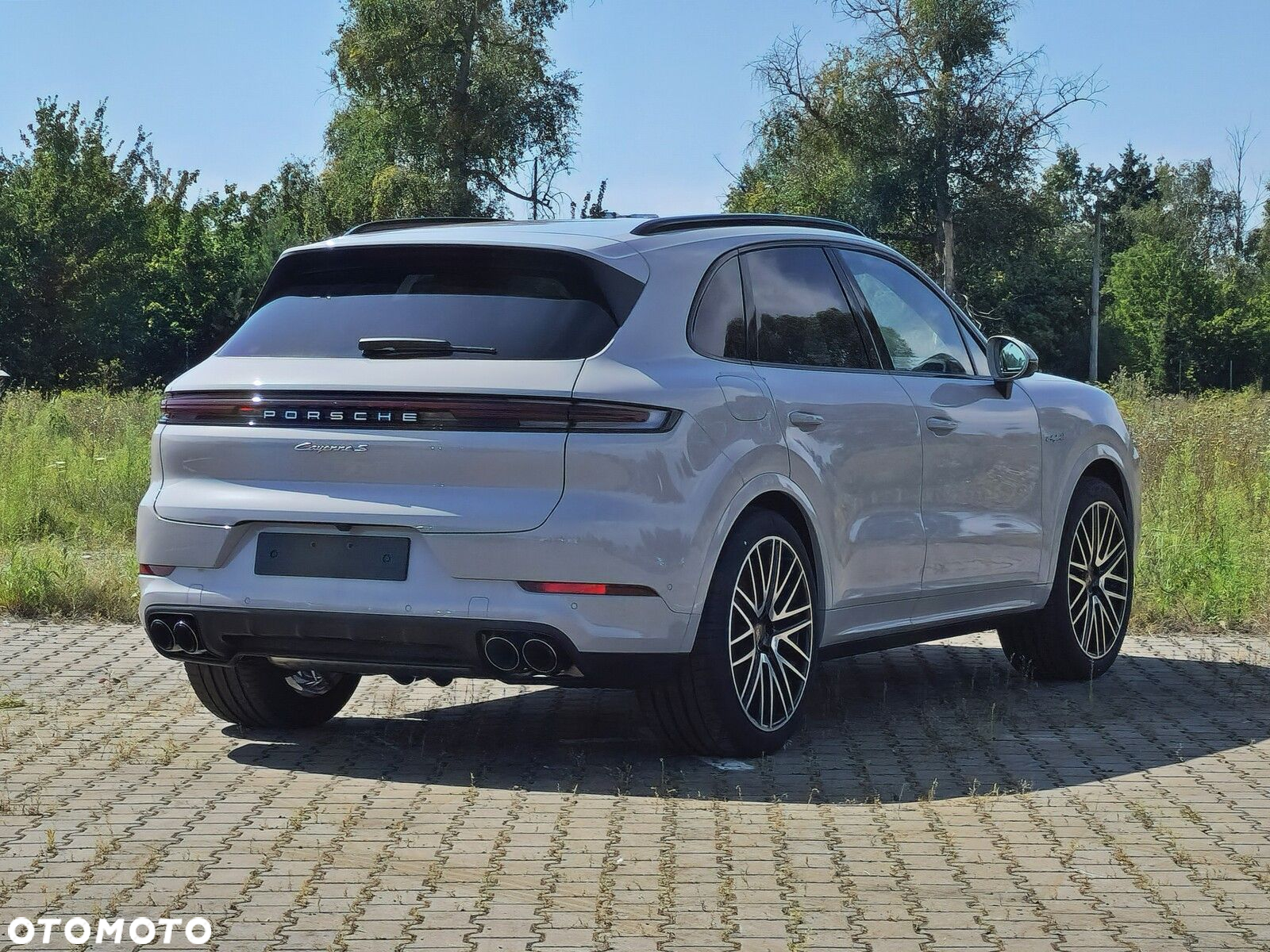 Porsche Cayenne - 2