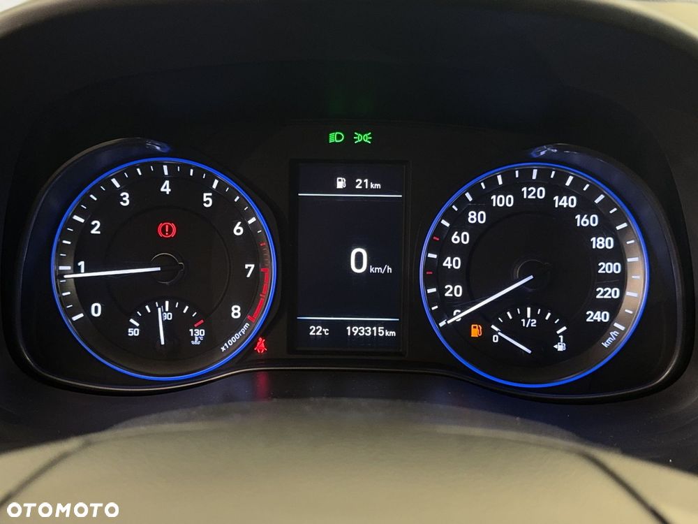 Hyundai Kona - 24
