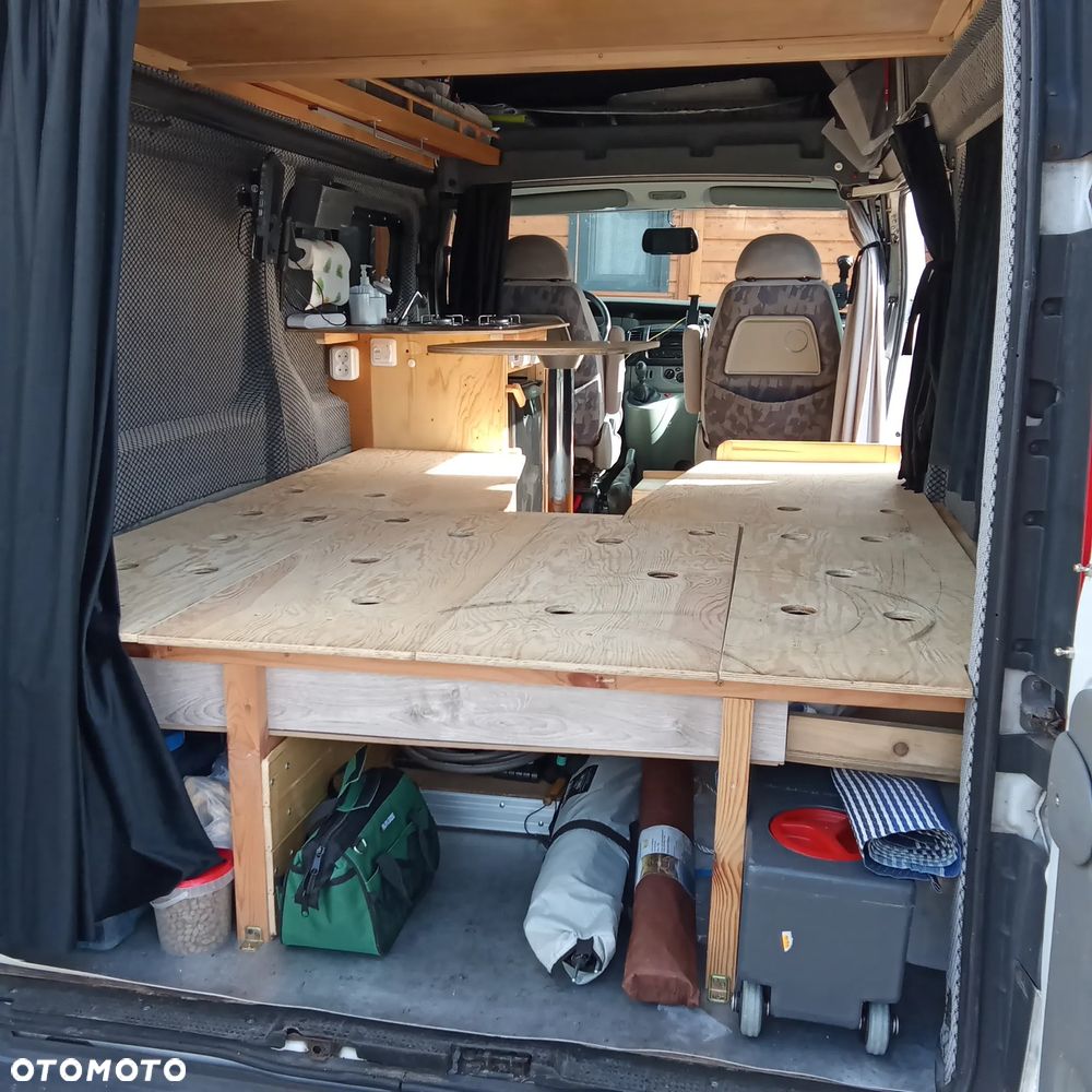 Renault Trafic - 18
