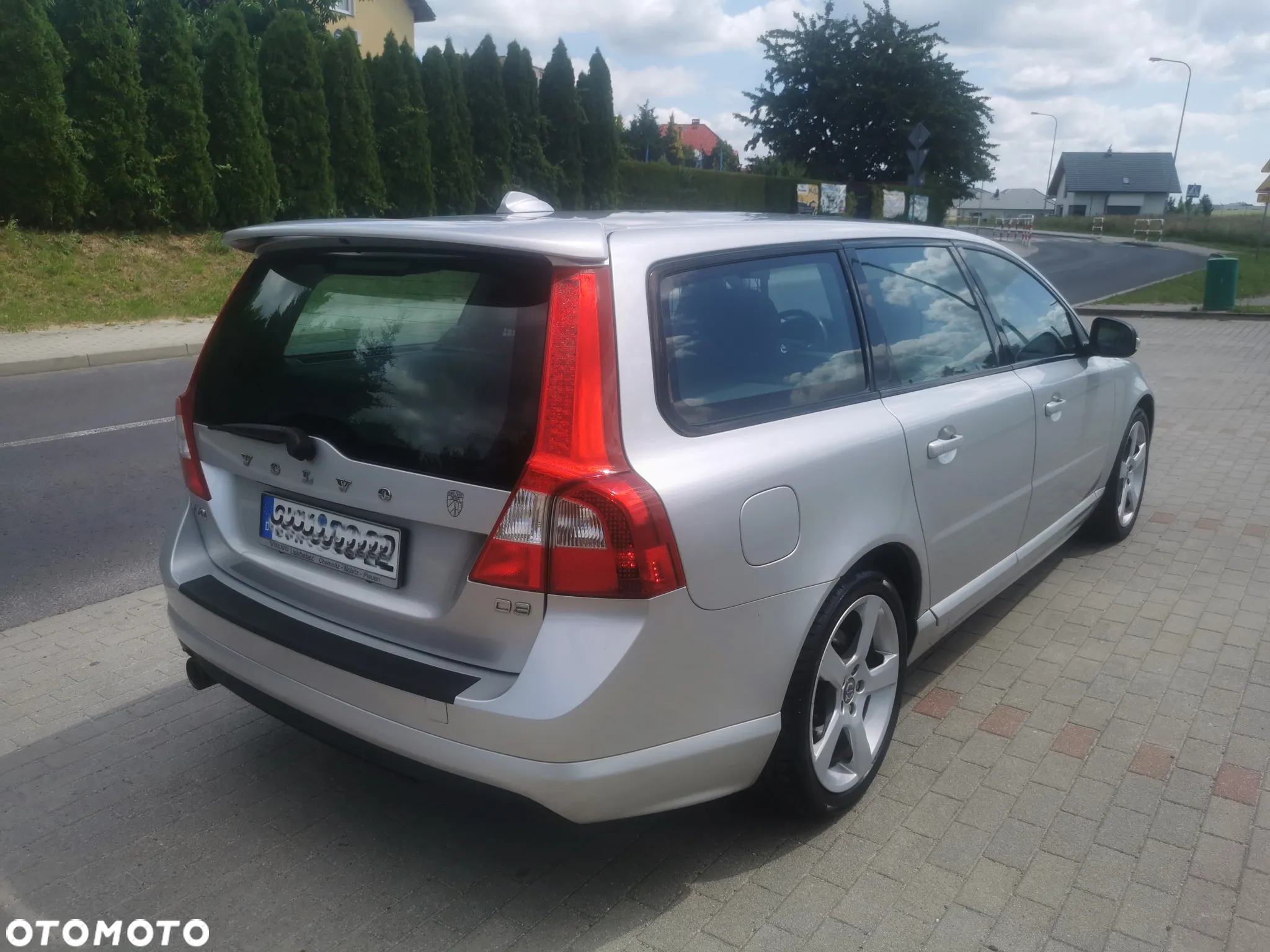 Volvo V70 D3 R-Design - 6