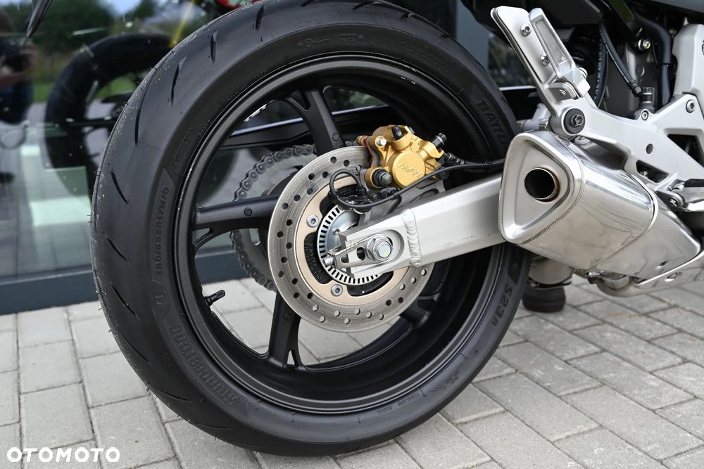 Honda Hornet - 20