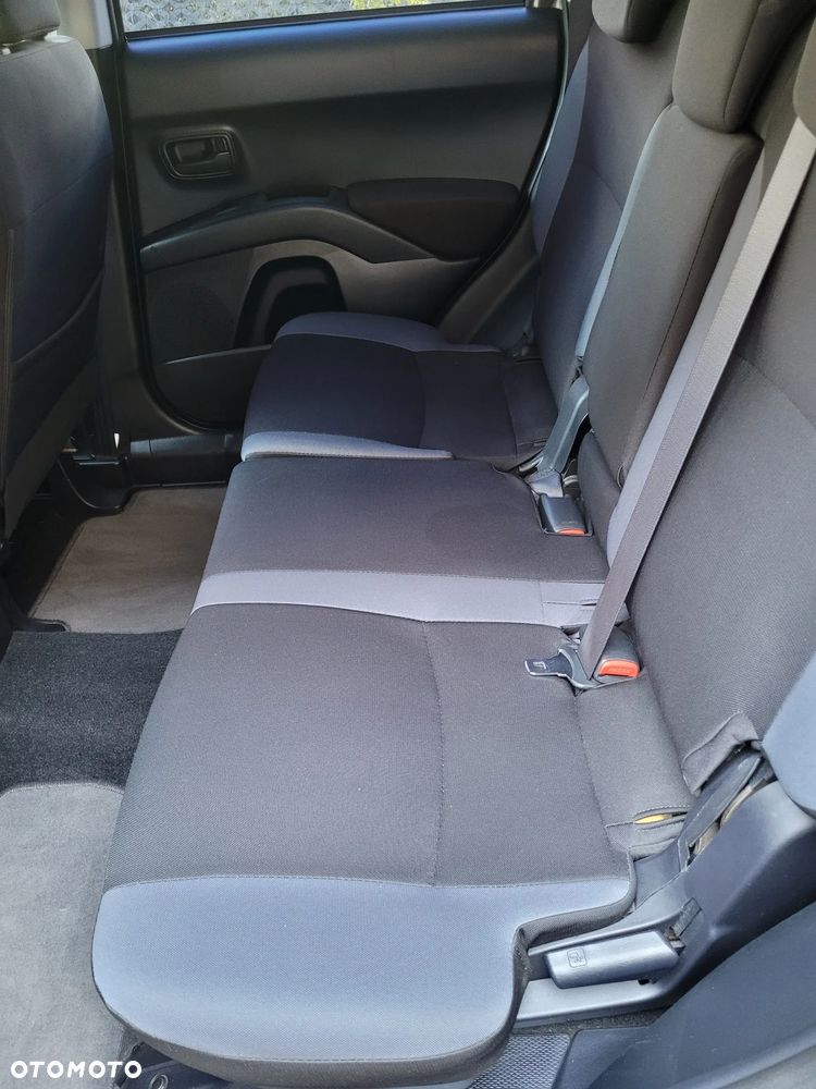 Mitsubishi Outlander 2.0 2WD Edition - 13