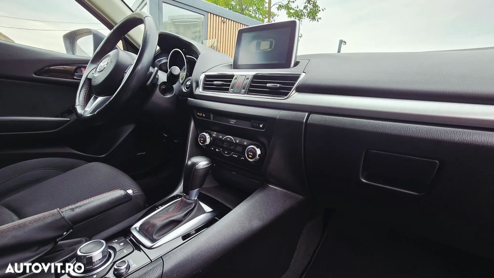Mazda 3 SKYACTIV-D 150 Automatik Sports-Line - 8