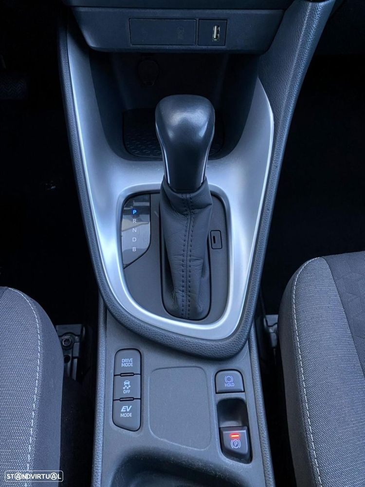 Toyota Yaris 1.5 HSD Exclusive - 15
