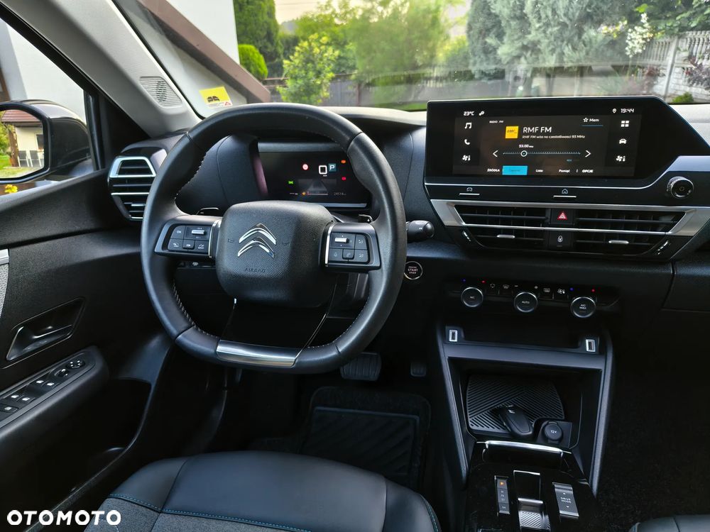 Citroën C4 PureTech 130 Stop&Start EAT8 SHINE - 24