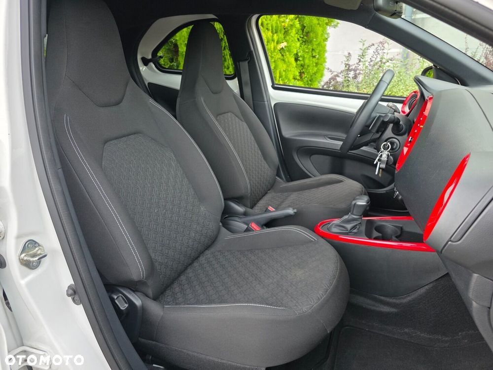 Toyota Aygo X 1.0 VVT-i Style CVT - 21