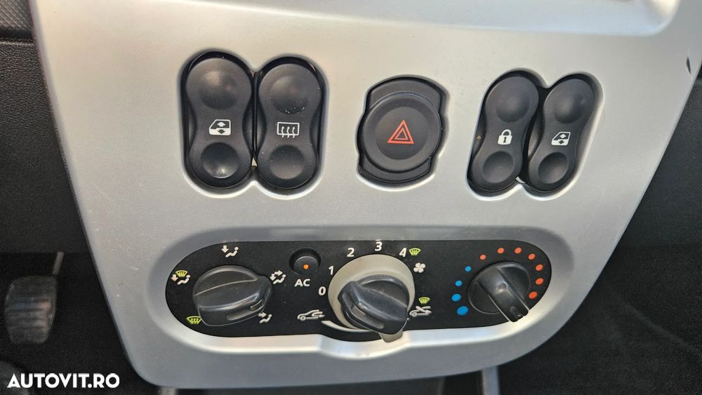 Dacia Logan K90 1.6 16v Laureate - 6