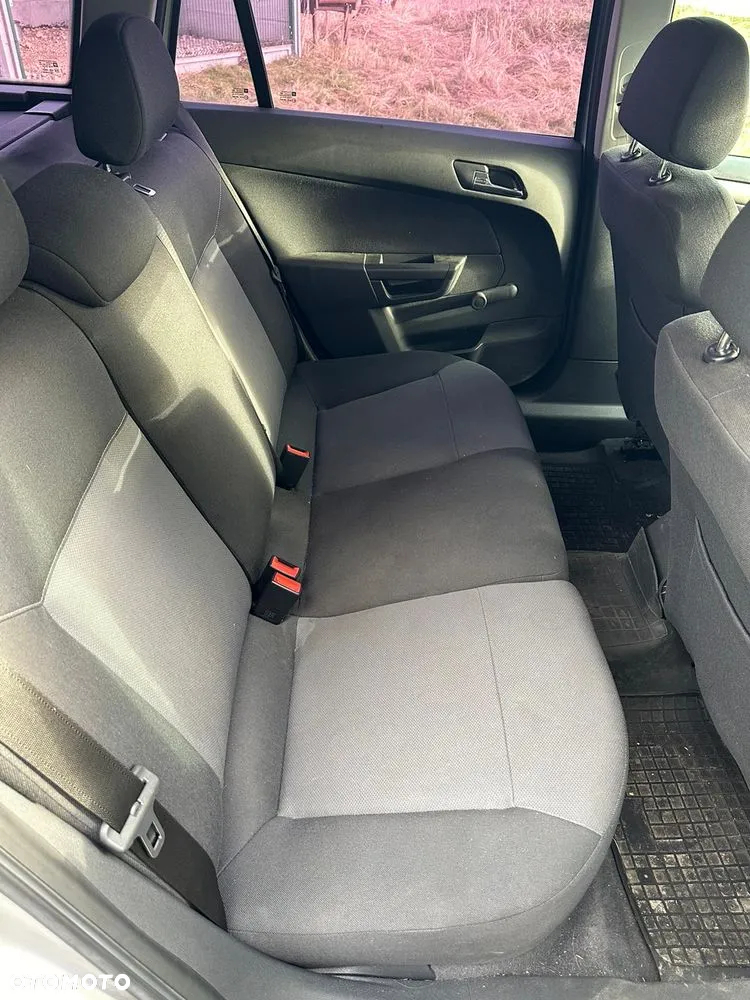 Opel Astra III 1.6 Enjoy - 3