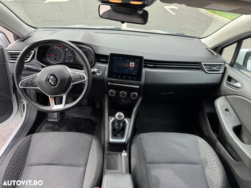 Renault Clio - 19