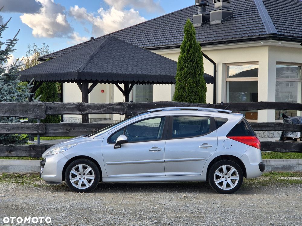 Peugeot 207 - 6