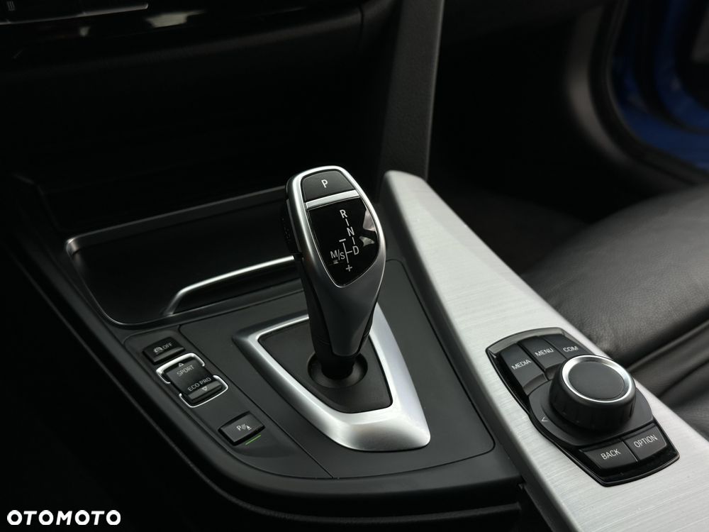 BMW 3GT 320d M Sport - 26