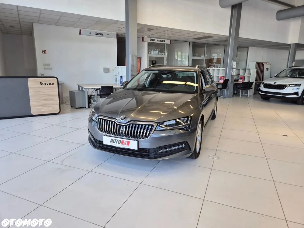 Skoda Superb 1.5 TSI Ambition DSG - 8