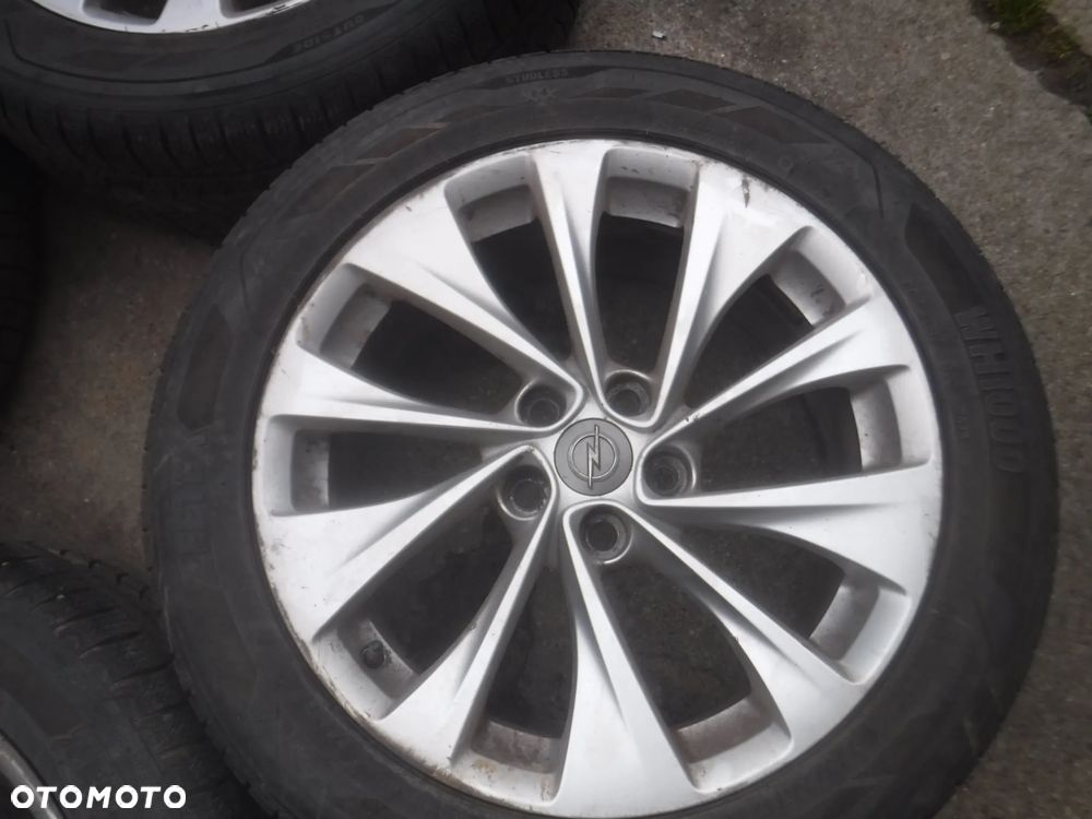 Opel Mokka Astra K Zafira Insignia  alufelgi  17 7,5" Et44  5X105 opony ladne 235/50/17 - 2