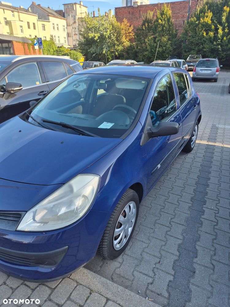 Renault Clio 1.2 16V Authentique - 3