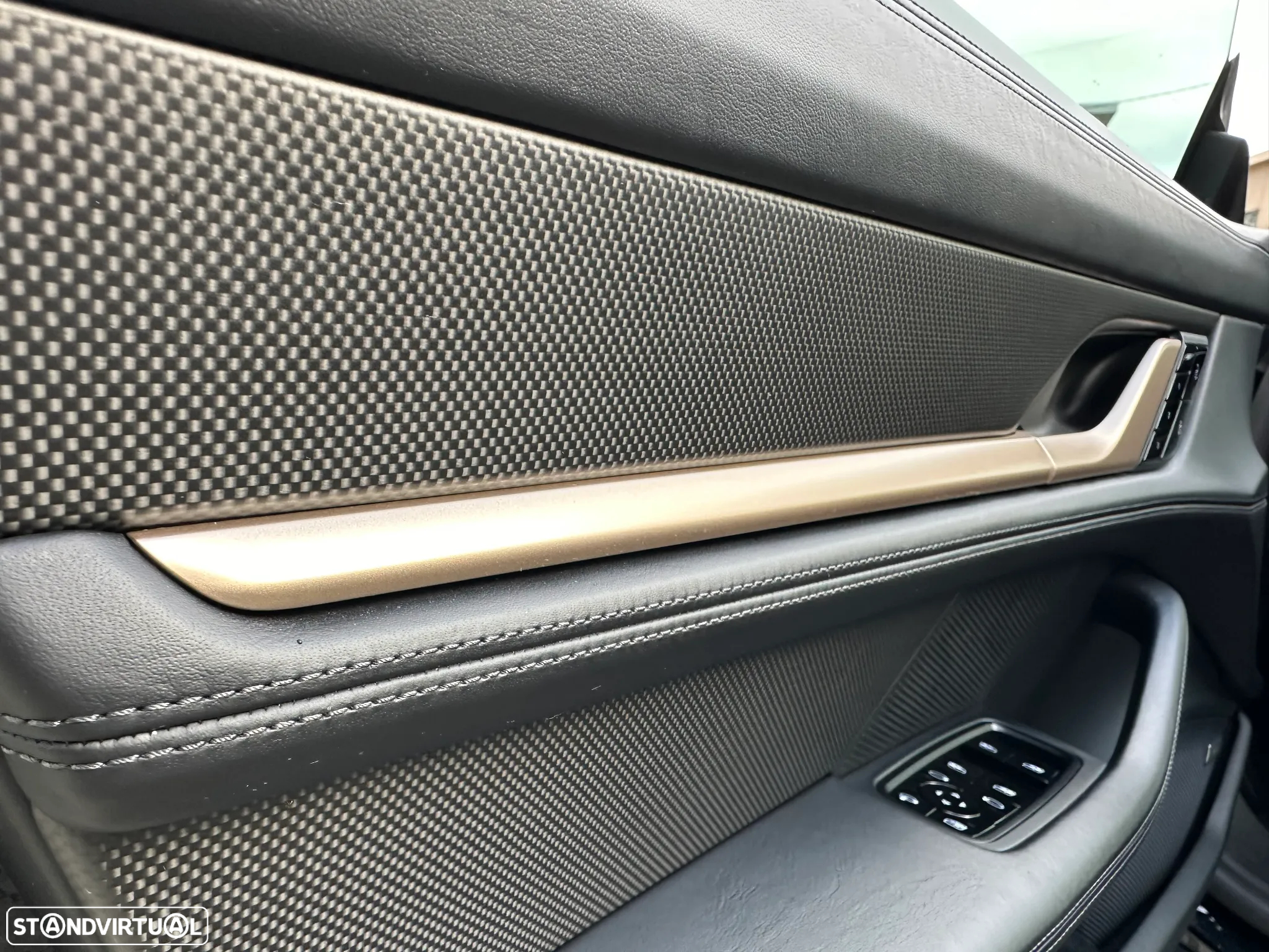 Porsche Taycan Turbo S - 31