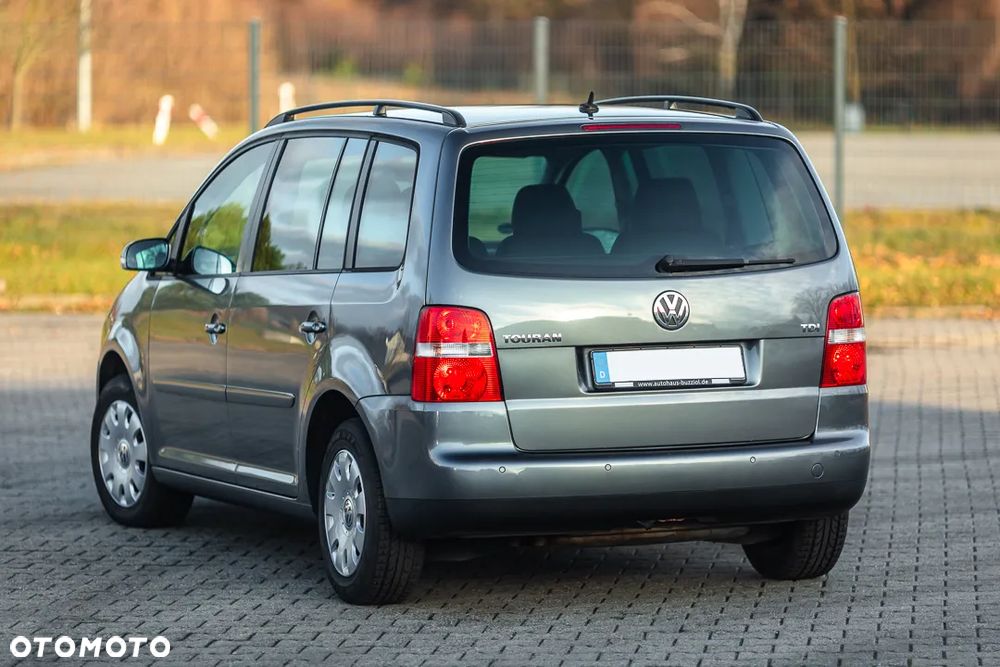 Volkswagen Touran 1.9 TDI DSG Trendline - 14