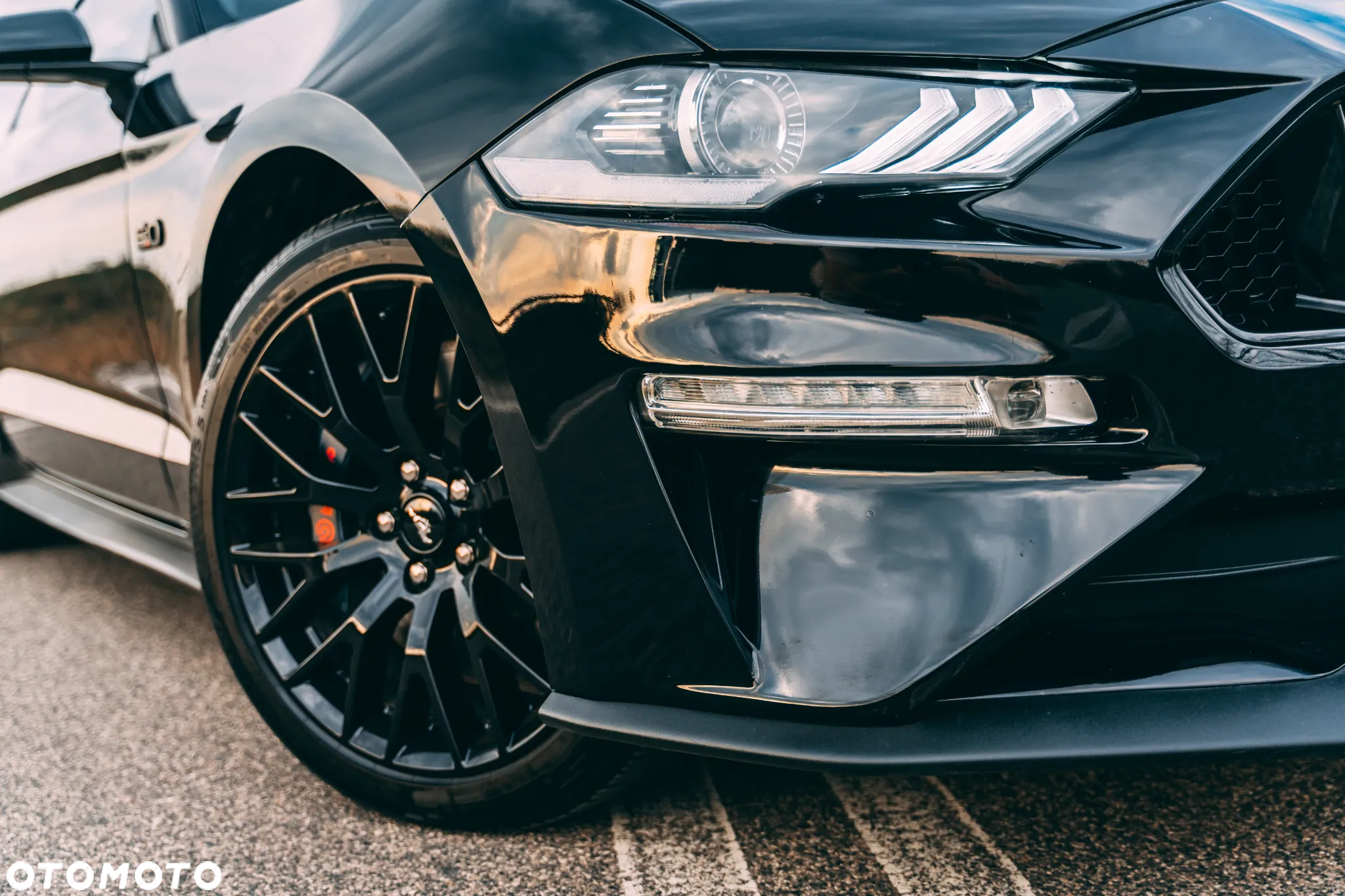 Ford Mustang 5.0 V8 GT - 4
