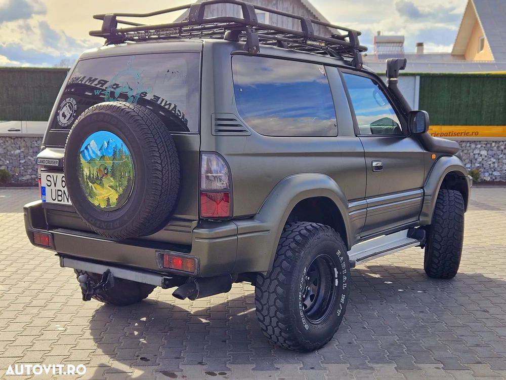 Toyota Land Cruiser - 4