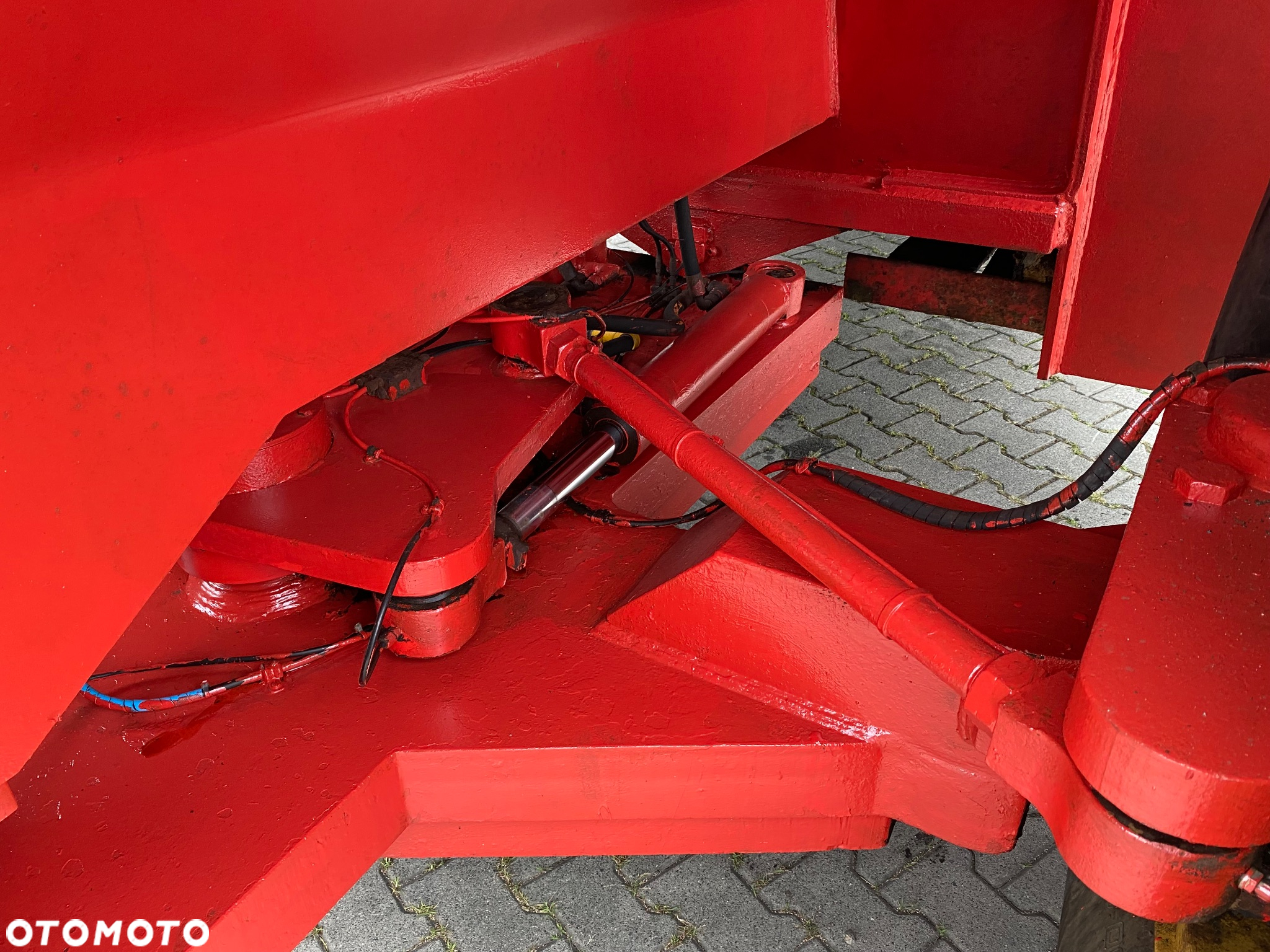 Svetruck TMF 12/9 HB / 1 WŁ. / STAN BDB. / MOZLIWOSC INNEGO CHWYTAKA / SERWIS / 12T ŁAD. - 18