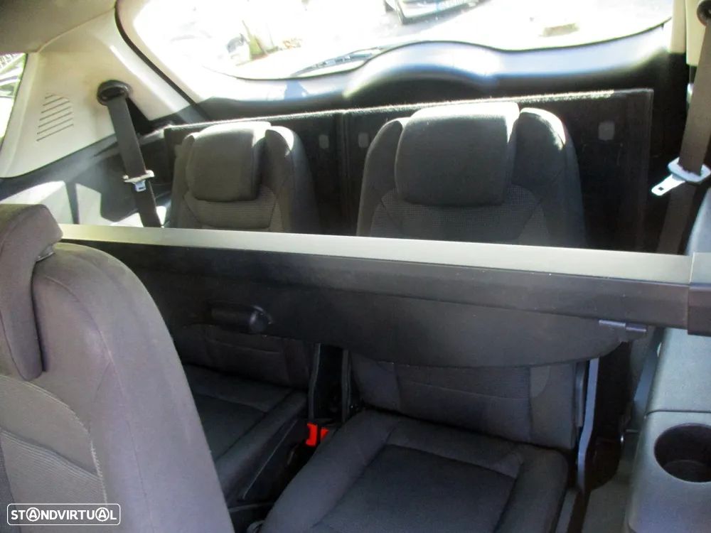 Ford S-Max 1.8 TDCi Trend 7L - 25