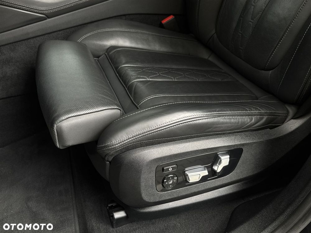 BMW X6 - 22