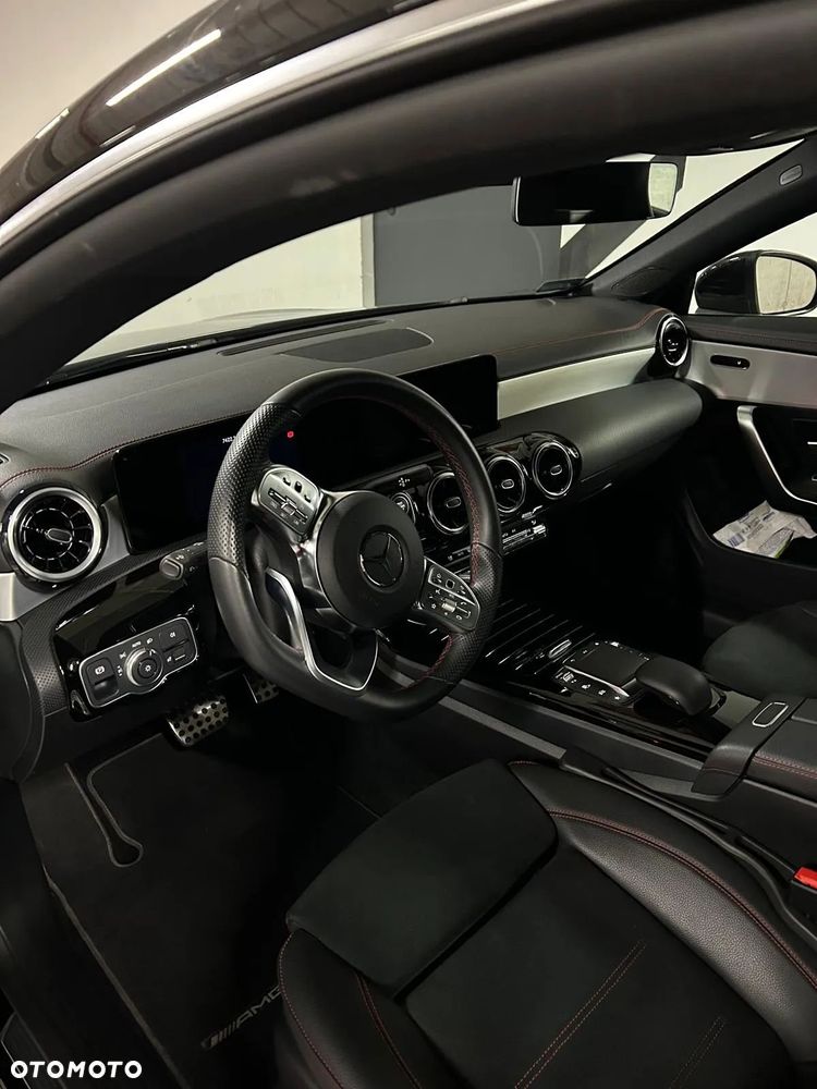 Mercedes-Benz CLA 180 AMG Line 7G-DCT - 5