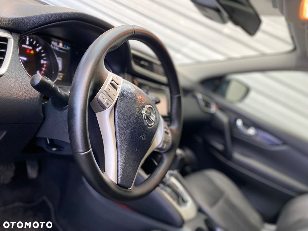Nissan Qashqai 1.6 DCi Xtronic N-Connecta - 22