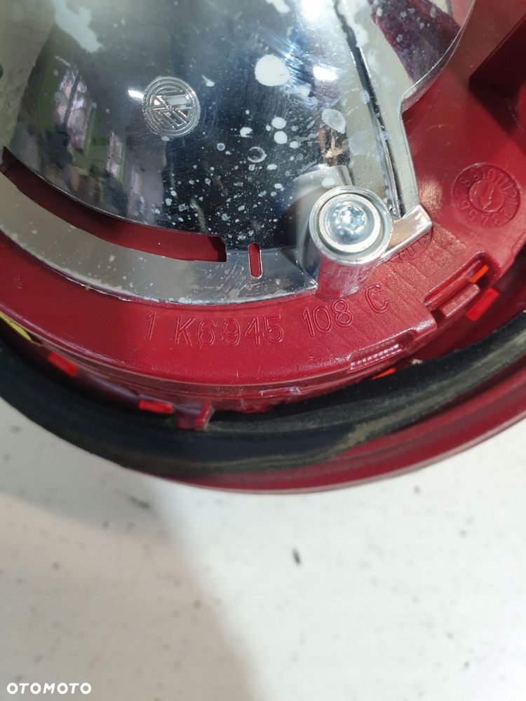 lampa prawy tył vw golf v w klapę 1k6945094e - 12