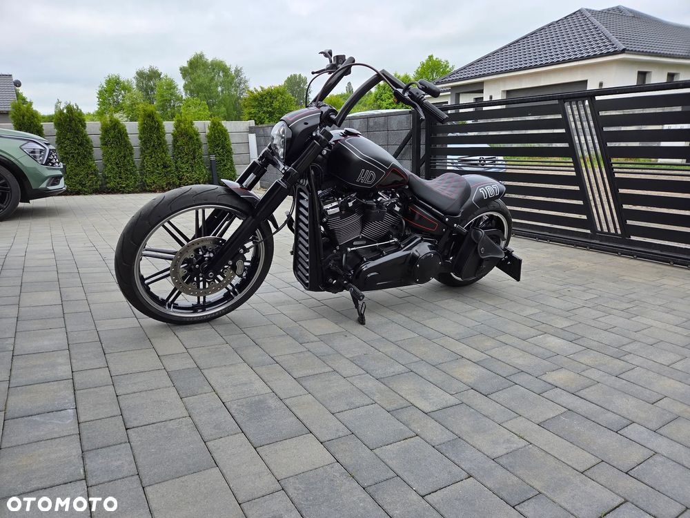 Harley-Davidson FXSB Breakout - 12
